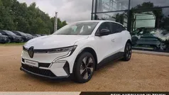 Weiss Gebraucht 2022 Renault Mégane Equilibre Limousine | 19.290 € (Guter Preis)
