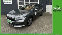 Graphitgrau metallic Gebraucht 2024 Skoda Superb LAURIN & KLEMENT Kombi | 42.350 € (Fairer Preis)