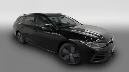 Gebraucht 2025 VW Passat R-line Kombi | 45.350 € (Superpreis)