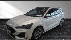 Polarsilber (silber) Gebraucht 2023 Ford Focus ST-Line Kombi | 26.400 € (Fairer Preis)