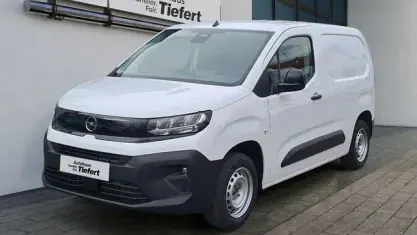 Neu Opel Combo 110 PS (80 kW) 2026 Weiß Van / Kleinbus