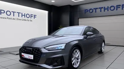 Grau Gebraucht 2022 Audi A5 Sportback S-Line Kleinwagen | 36.750 € (Fairer Preis)