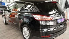 Schwarz Gebraucht 2017 Ford S-MAX Titanium Van / Kleinbus | 16.980 €