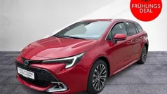 Rot Gebraucht 2024 Toyota Corolla Team Kombi | 28.990 € (Fairer Preis)