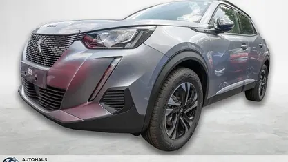 Gebraucht Peugeot e-2008 Allure 100 kW (136 PS) 2023 Grau SUV