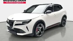 Weiß Neu 2025 Alfa Romeo Junior Veloce SUV | 47.490 € (Guter Preis)