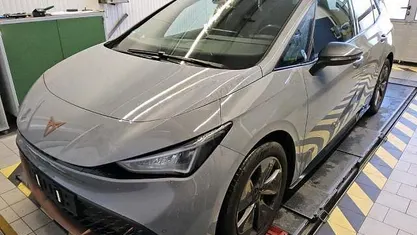 Usata Cupra Born 150 kW (204 CV) 2023 Grigio Utilitaria