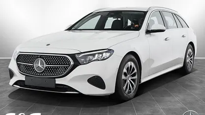 Gebraucht Mercedes E220 Avantgarde 197 PS (144 kW) 2025 Unilack polarweiß Kombi