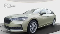 Gelb Neu 2025 Skoda Superb Selection Kombi | 40.890 € (Superpreis)