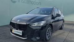 Schwarz Gebraucht 2023 BMW 218 Active Tourer Van / Kleinbus | 29.149 € (Fairer Preis)