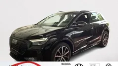 Mythosschwarz metallic Gebraucht 2023 Audi Q4 e-tron Ambiente SUV | 32.892 € (Fairer Preis)