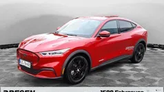 Rot Gebraucht 2023 Ford Mustang Mach-E Extended Range SUV | 36.450 € (Guter Preis)