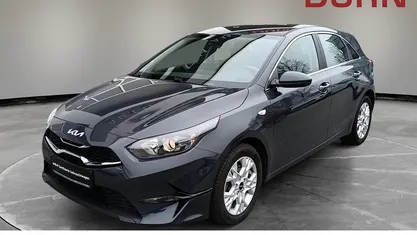 Gebraucht Kia Ceed Comfort 160 PS (117 kW) 2022 Kleinwagen