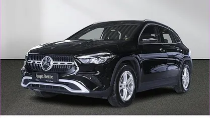 Gebraucht Mercedes GLA200 163 PS (119 kW) 2024 Nachtschwarz SUV