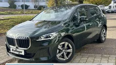 Grün Gebraucht 2022 BMW 220 Sport Line Van / Kleinbus | 24.490 € (Superpreis)