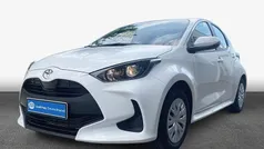 Schneeweiß Neu 2025 Toyota Yaris Limousine | 21.990 € (Superpreis)