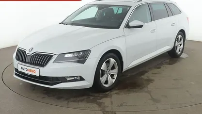 Weiß Gebraucht 2018 Skoda Superb Style Kombi | 19.760 € (Fairer Preis)