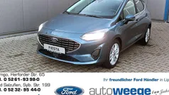Blau (metallic) Gebraucht 2023 Ford Fiesta Titanium Kleinwagen | 16.990 € (Superpreis)