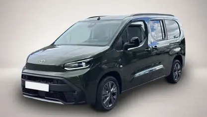 Neu Toyota Proace Verso City 131 PS (96 kW) 2026 Grün Kombi