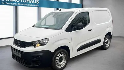 Gebraucht Peugeot Partner Premium 102 PS (75 kW) 2022 Van / Kleinbus