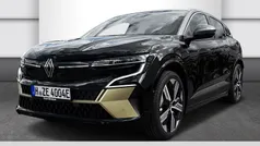 Black pearlschwarz metallic, dolomitgrau Gebraucht 2023 Renault Mégane Iconic Limousine | 32.995 € (Fairer Preis)