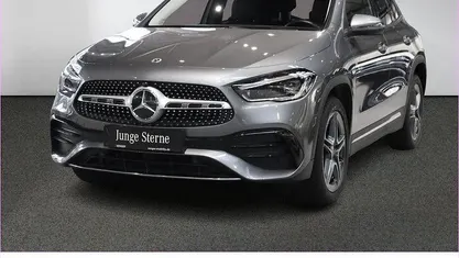 Gebraucht Mercedes GLA250 AMG 218 PS (160 kW) 2022 Grau SUV