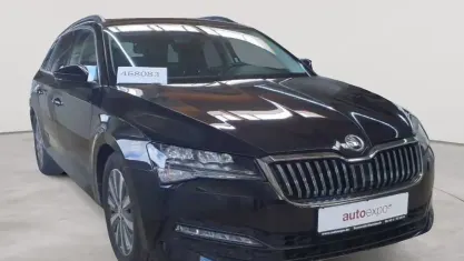 Gebraucht Skoda Superb Ambition 200 PS (147 kW) 2021 Blackmagic perleffekt Kombi