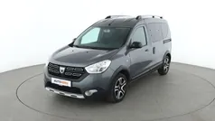 Grau Gebraucht 2018 Dacia Dokker Celebration Van | 12.470 € (Etwas zu teuer)