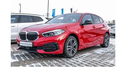 Rot Gebraucht 2021 BMW 118 Sport Line Kleinwagen | 20.660 € (Fairer Preis)