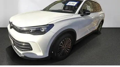 Gebraucht VW Tiguan Goal 150 PS (110 kW) 2025 Weiß SUV