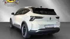 Perlmuttweiss/black pearl schwar Gebraucht 2024 Renault Scénic Iconic Van / Kleinbus | 46.850 € (Fairer Preis)