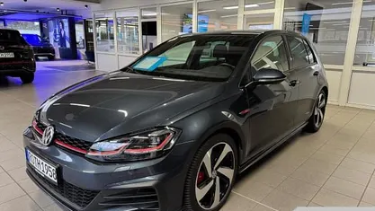 Blau Gebraucht 2018 VW Golf GTI Limousine | 22.987 € (Fairer Preis)