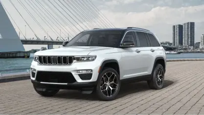 Gebraucht Jeep Grand Cherokee Summit 381 PS (280 kW) 2023 Weiß SUV
