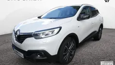 Perlmuttweiß (weiß) Gebraucht 2016 Renault Kadjar Bose Edition SUV | 12.200 € (Fairer Preis)