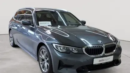 Używany BMW 320 Sport Line 190 KM (139 kW) 2022 Szary Kombi