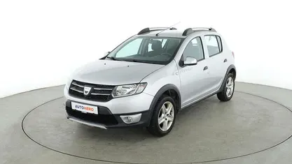 Grau Gebraucht 2016 Dacia Sandero Prestige Limousine | 8.280 € (Fairer Preis)
