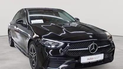 Schwarz Gebraucht 2022 Mercedes C200 AMG line Limousine | 31.890 € (Fairer Preis)