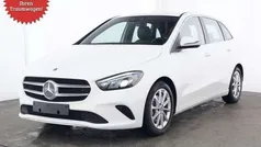 Polarweiß Gebraucht 2022 Mercedes B200 Progressive Van / Kleinbus | 29.880 € (Fairer Preis)