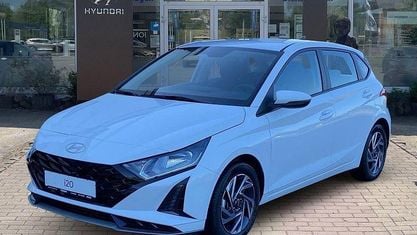 Neu Hyundai i20 Trend 101 PS (74 kW) 2025 Atlas white