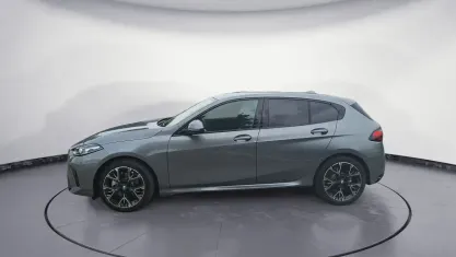 Neu BMW 120 M Sport 170 PS (125 kW) 2026 Grau Kleinwagen