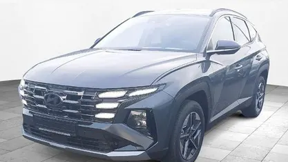 Neu Hyundai Tucson Trend 215 PS (158 kW) 2025 Grau SUV