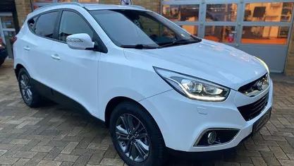 Weiß Gebraucht 2014 Hyundai ix35 Trend SUV | 12.990 € (Fairer Preis)