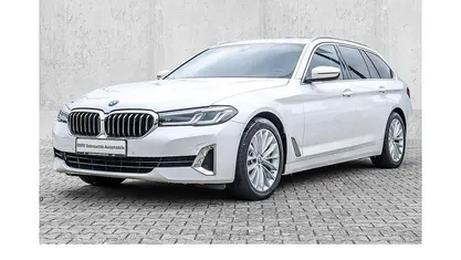 Weiß Gebraucht 2022 BMW 540 Luxury Line Kombi | 41.480 € (Superpreis)