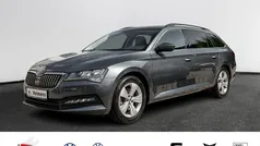 Grau Gebraucht 2022 Skoda Superb Ambition Limousine | 23.194 € (Fairer Preis)