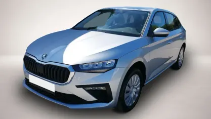 Neu Skoda Scala Selection 150 PS (110 kW) 2026 Silber Kleinwagen