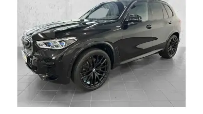 Używany BMW X5 M Sport 298 KM (219 kW) 2023 Czarny SUV