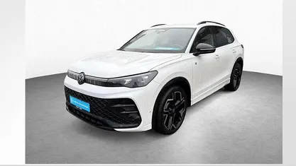 Oryxweiß perlmutteffekt Gebraucht 2025 VW Tiguan R-line SUV | 40.890 € (Guter Preis)