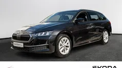 Schwarz Gebraucht 2024 Skoda Octavia Selection Limousine | 28.990 € (Fairer Preis)