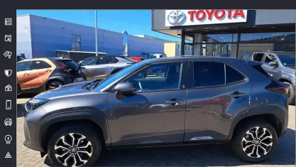 Gebraucht Toyota Yaris Cross Team 116 PS (85 kW) 2024 Grau SUV