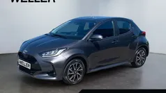 Grau Gebraucht 2022 Toyota Yaris Team Kleinwagen | 16.880 € (Fairer Preis)